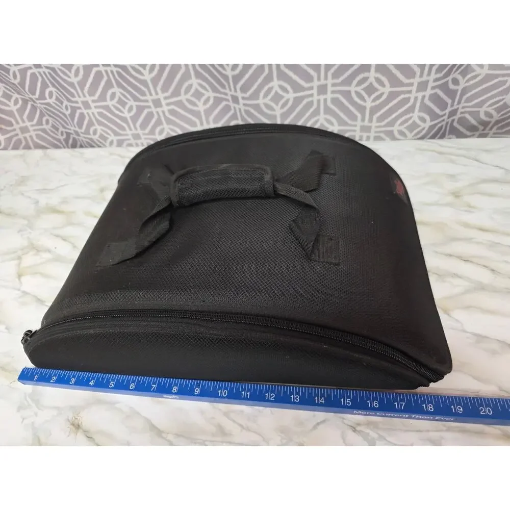 The Pampered Chef domed insulated zip stoneware carrier #2137 Casserole